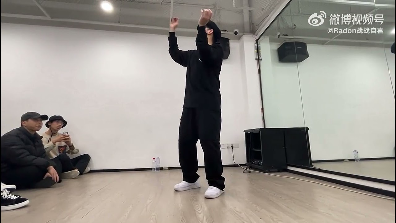 MT pop popping  | under the water