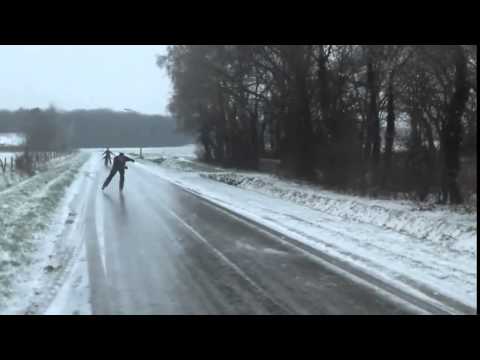 Schaatsen op straat, januari 2016.