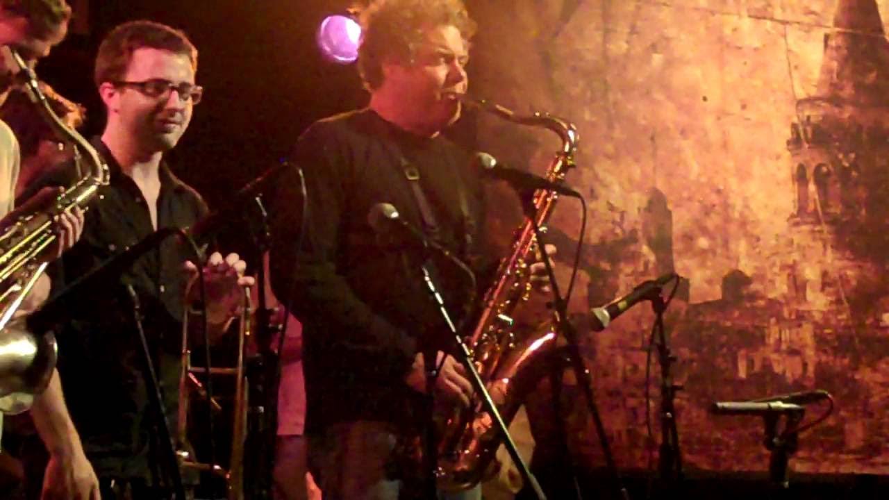 SNL closing theme (waltz in a,tribute to Lenny Pickett) - YouTube