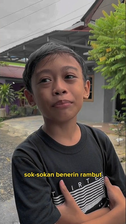 sok sokan benerin rambut, padahal yang berantakan isi kepalanya @daenkrukka  #shorts #viral