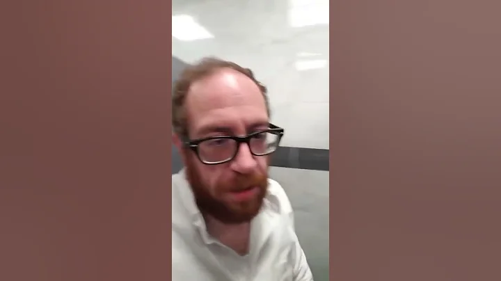 Shouting in the restrooms of Satmar shul on Rodney...