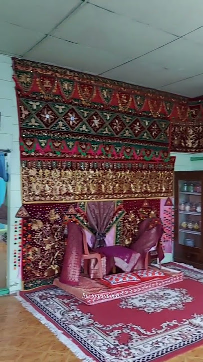 Budaya Suku Ranau ketika acara nikahan yaitu memang dekorasi khas