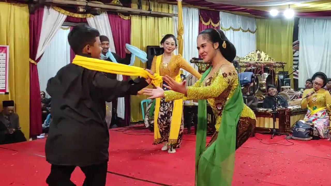 BULAN SAPAR NANGGAP TAYUB•SINDEN CANTIK DARI GUNUNG KIDUL🔴LIVE KLOWOH KWADUNGAN KALIKAJAR