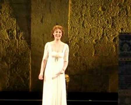 Clara Polito canta SEMIRAMIDE "Alma grande Soavi o...