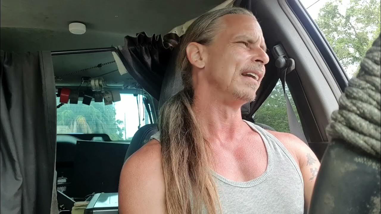 Best Places to Sleep While Homeless 😴 (Best Spots, Best Equipment, How to keep Bugs off You 🪳