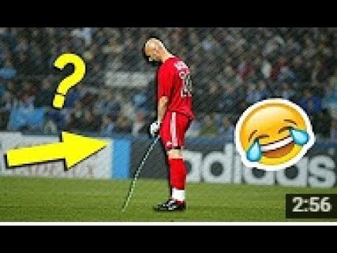 Futbolcu Oyun Sırasında  ÇİŞ ve Komik Futbol Anları