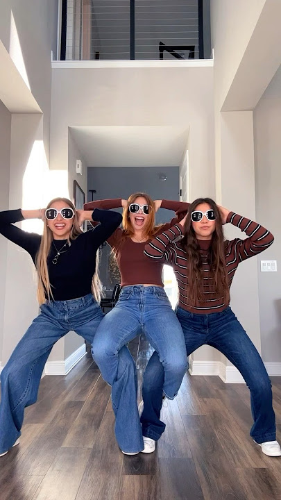 AYEEEE MACARENA 🎉 #shorts | Amalia Triple Charm