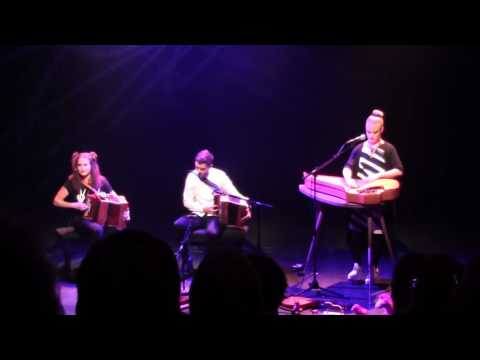 Leija Lautamaja, Hugh Sheehan, Jutta Rahmel - Hunting