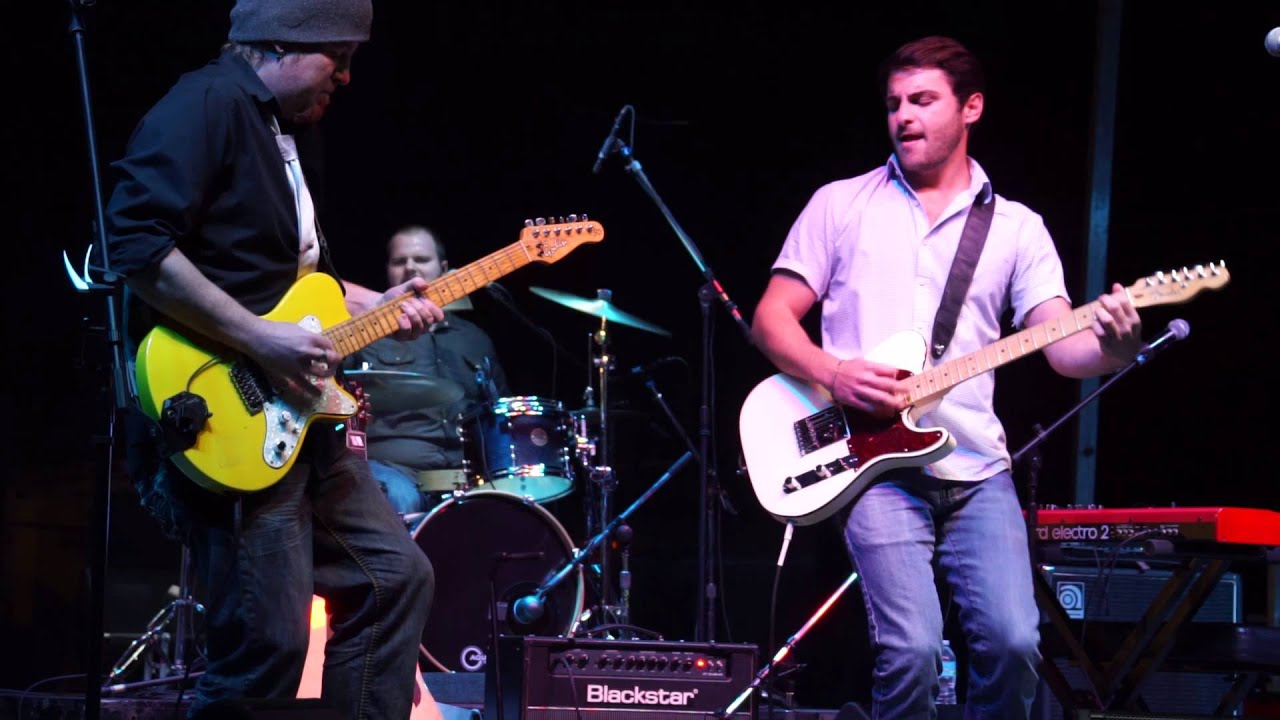 Kurt Stevens sings "Boot Scootin Boogie" 2016 Martin County Fair YouTube