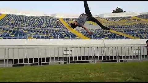 Back layout split switch