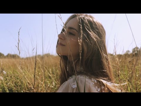 bela zaremba - The wolf • clipe oficial