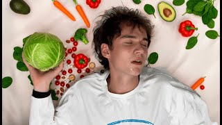 картинка: 7 дней ем только ВЕГАНСКУЮ еду