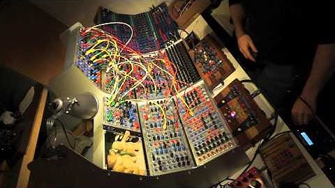 Serge Modular vid #111