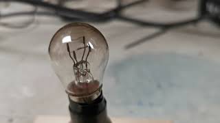 2 Filament bulb, with different brightnesses