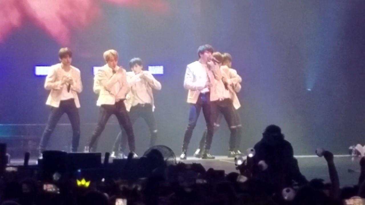 170329 BTS WINGS TRILOGY in Chicago [Boy Meets Evil +Blood, Sweat & Tears]