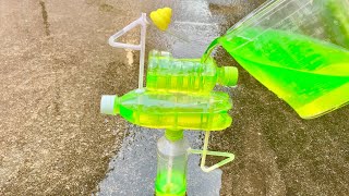 Automatic water pump without electricity made from plastic bottles and straws