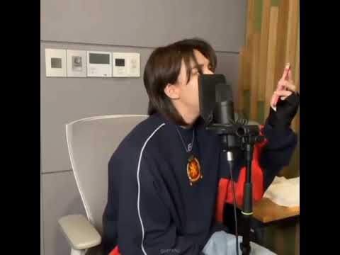 Hyunjin ice.cream live version