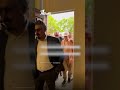 اللحظات الأولى لاستقبال النائب المفرج عنه أحمد العلواني من قبل عدد من نواب وكوادر حزب تقدم
