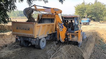 JCB Backhoe Cutting Soil and Loading in Dump Truck - Dump Truck Carrying Soil - JCB Video 15