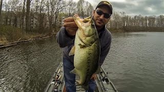 PRE-SPAWN BASS FISHING (SPINNERBAIT/CRANKBAIT) WINDY!!!