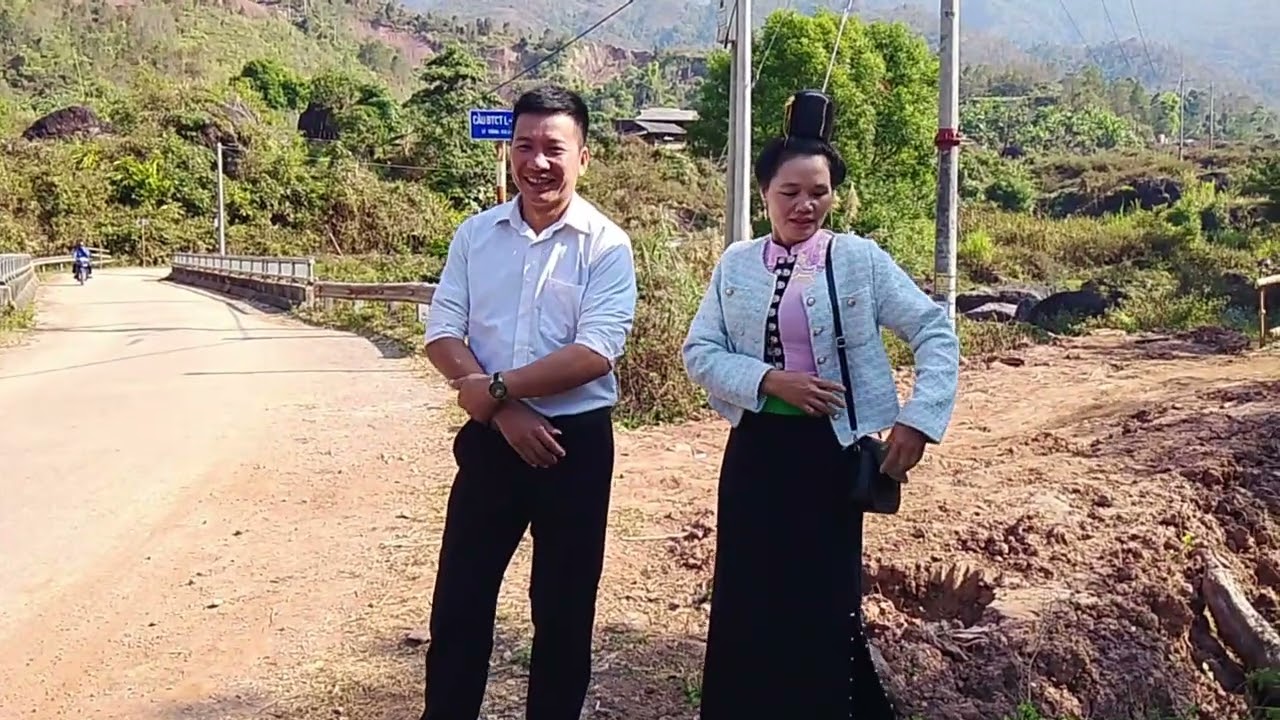 Hát giao lưu với Lù Vinh ở Nậm Cuổi mọi người xem và chia sẻ hộ em nhá😅😅