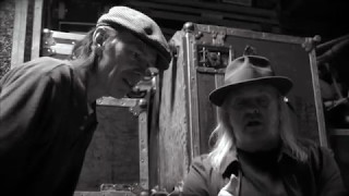Miniatura de vídeo de "the heymacs - Jailhouse Rock"