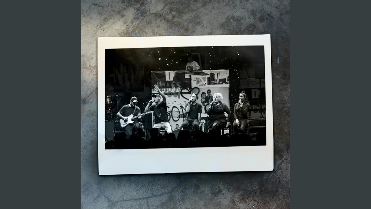 在 YouTube 上觀看「Smiles Don't Lie (Acoustic) (Acoustic)」 在 YouTube 上觀看「Smiles Don't Lie (Acoustic) (Acoustic)」