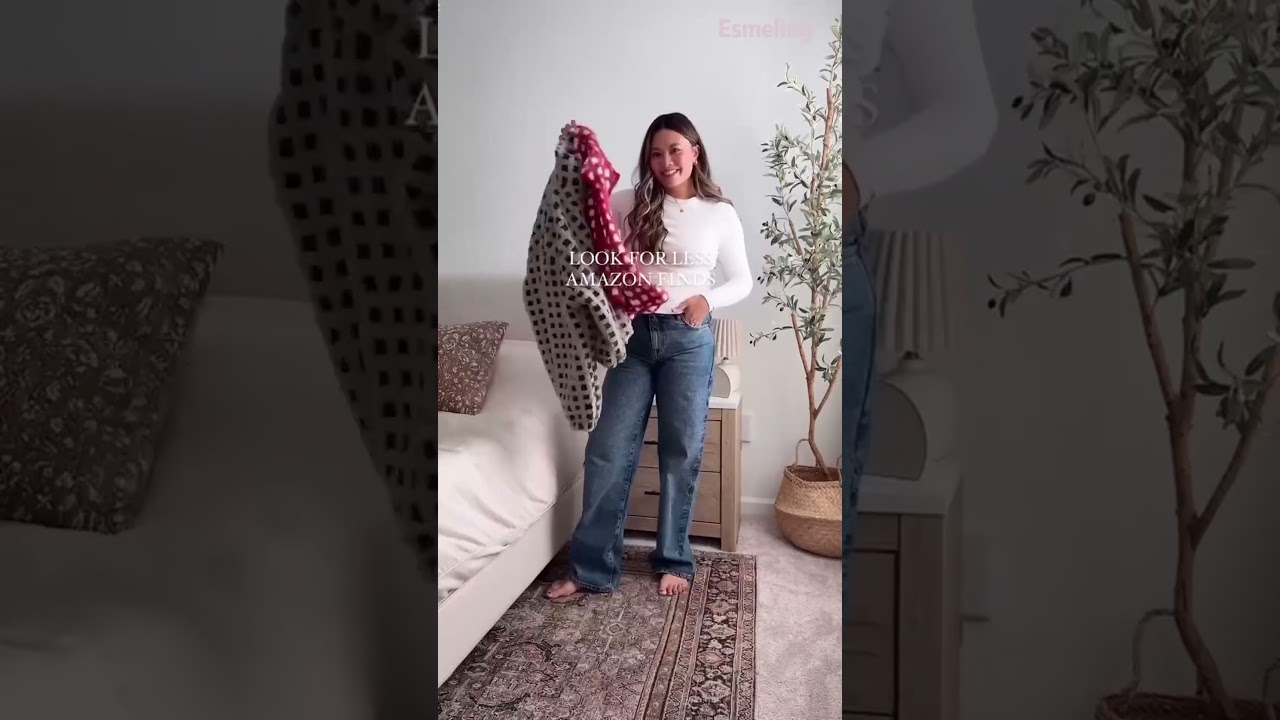 Stay Cozy in Style! 🔥 Esmeling Women's Cropped Sherpa Fleece Jacket 💕 