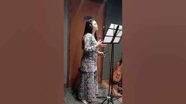 Cantiknya Iera Milpan pakai baju kurung!