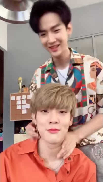 KimCop and the kisses