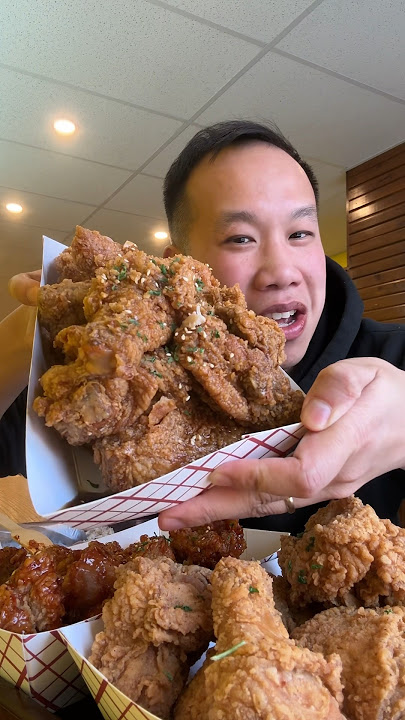 Trying KFC at an Empty New Korean Fried Chicken Restaurant