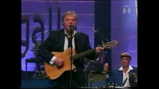Video thumbnail of "Kim Larsen - This Is My Life (live 2001)"
