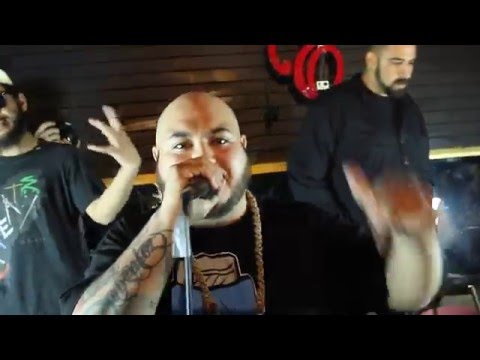 Ohmz vs Blackanese