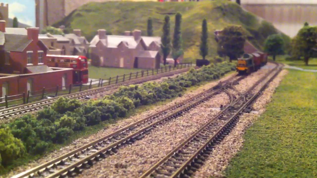N Gauge Model Railway Layout - Northill Town - YouTube