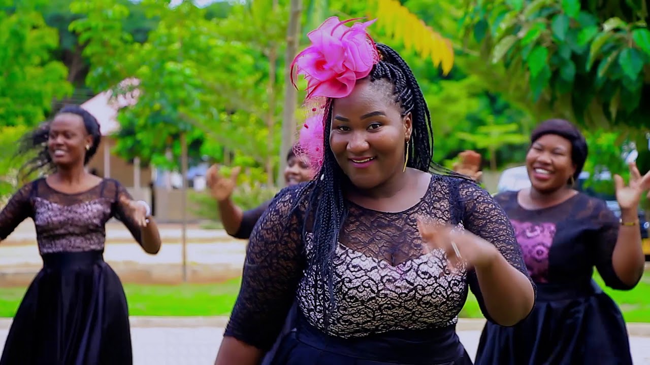 ⁣AKISEMA SIYO BY DODOMA MORAVIAN TOWN CHOIR - DMTC Official Video