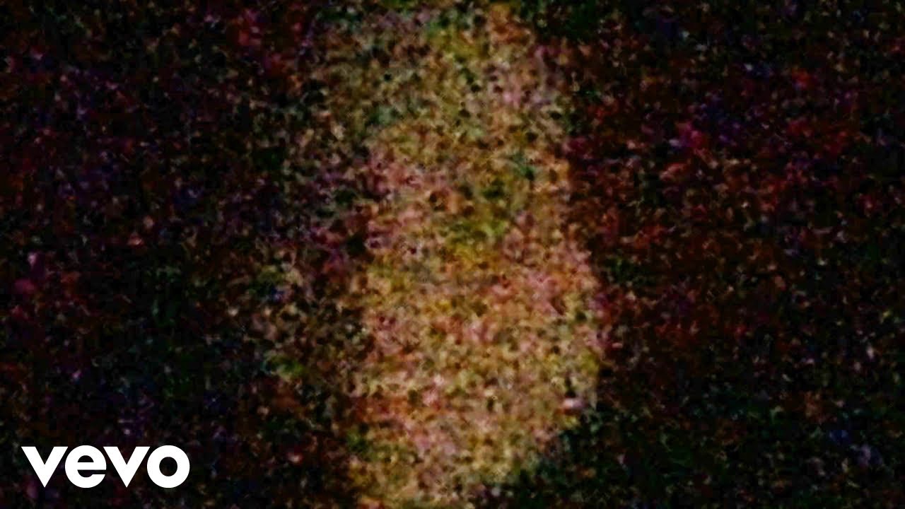 Смотреть «Chanel Beads - Embarrassed Dog (Official Video)» на YouTube Смотреть «Chanel Beads - Embarrassed Dog (Official Video)» на YouTube