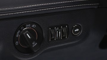Headlight Controls-How to use the headlight, tail lights and parking lights in 2017 Chrysler 300