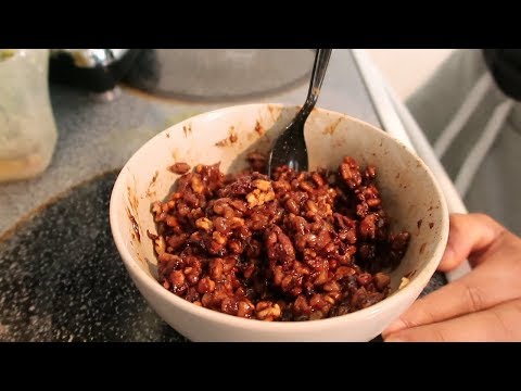 HOMEMADE CANDIED PECANS