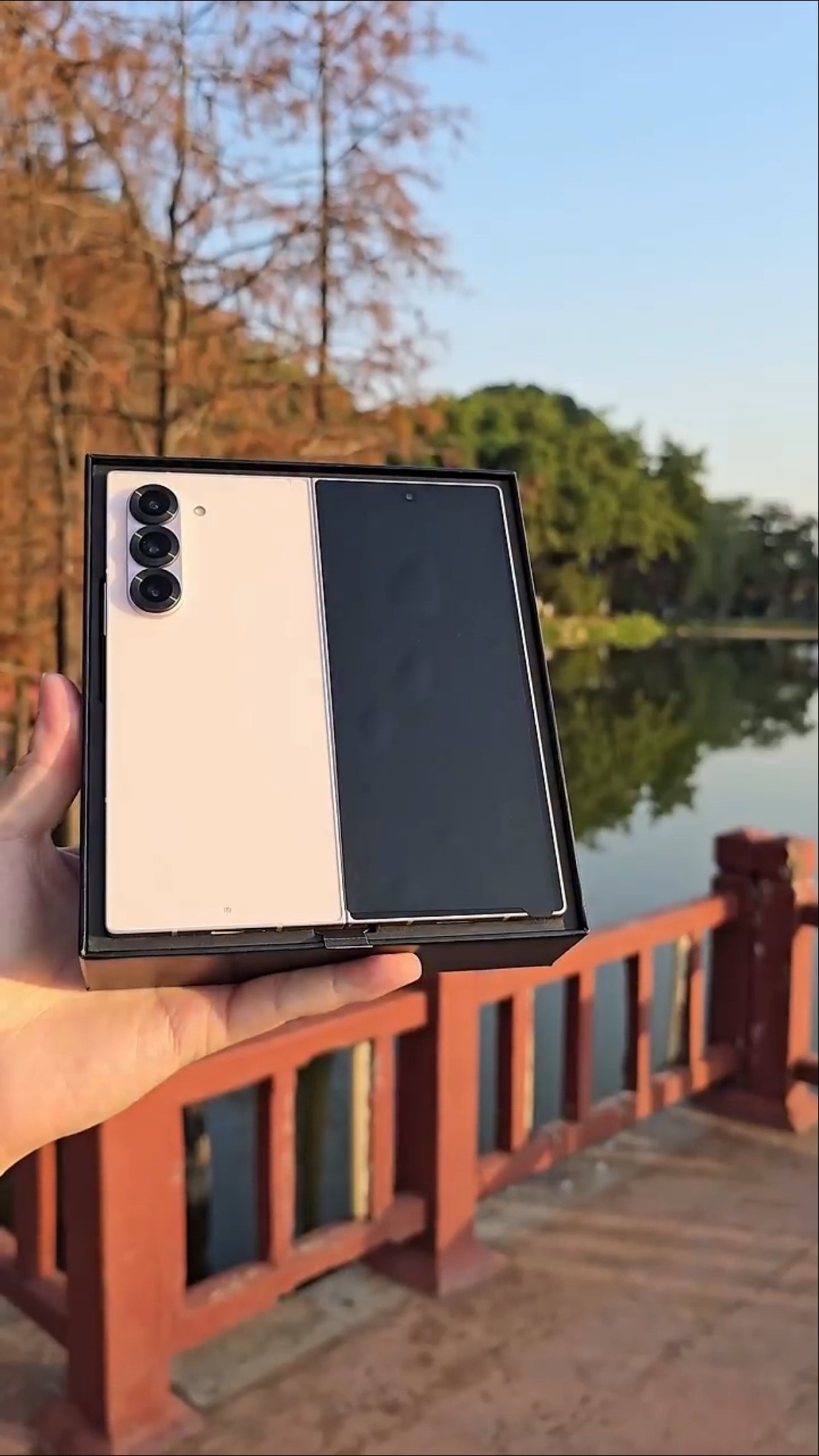 In terms of texture, Samsung has never lost to Samsung Mobile Phones
