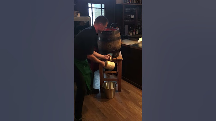 Opening a cask of beer in Berlin