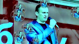 Пьяный Навальный чудит