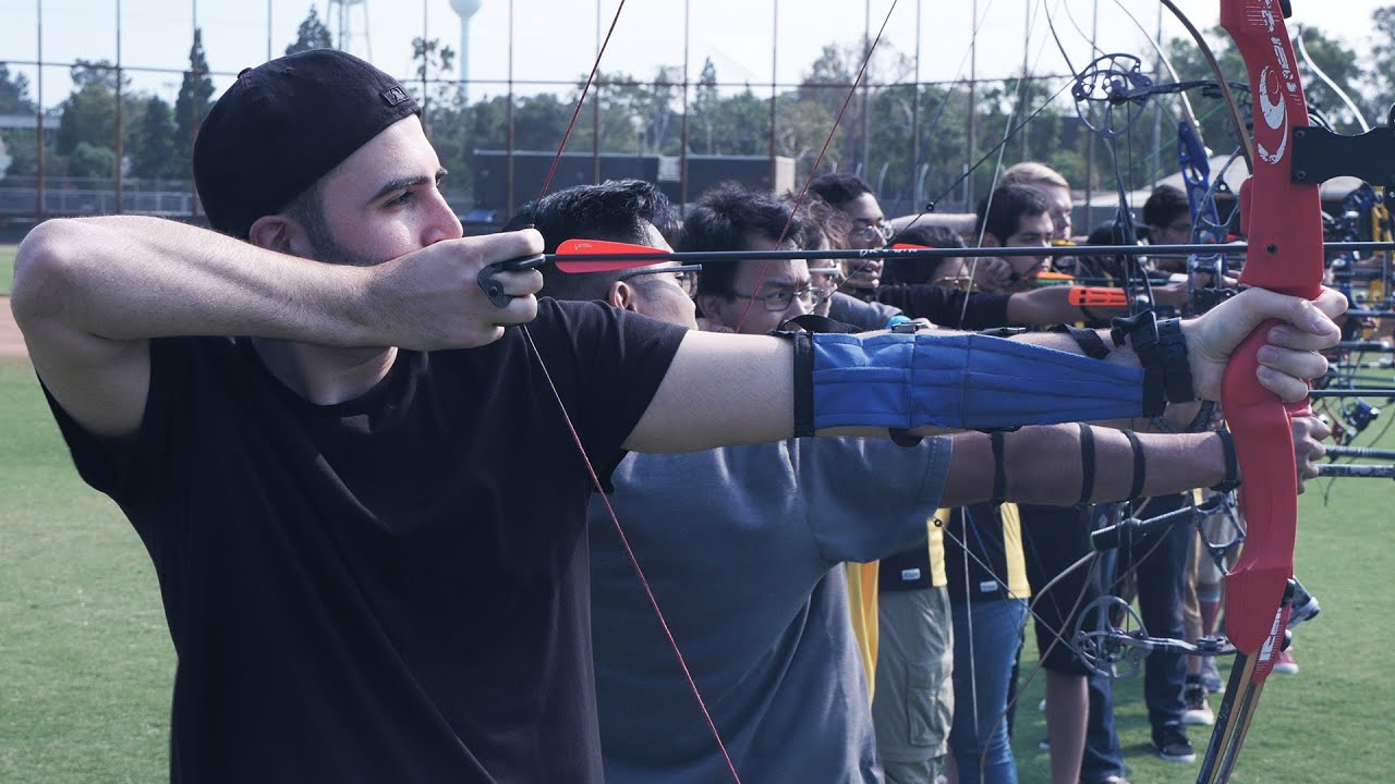 Team of Archers vs. iPad Pro! YouTube