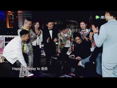 薛之谦 无限歌谣季 老薛也太暖了吧~偷偷给好友岳岳庆祝生日！！不经意的一句话...老薛都记在心里了~细节见人品👌