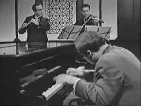 Glenn Gould plays and conducts Bach's Brandenburg Concerto No.5 III. Allegro