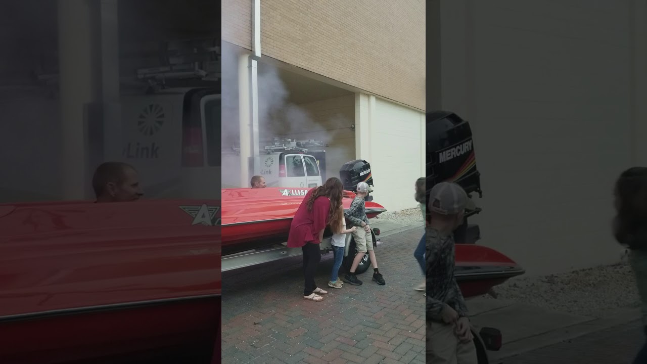 Gender reveal with outboard boat motor (first ever) YouTube