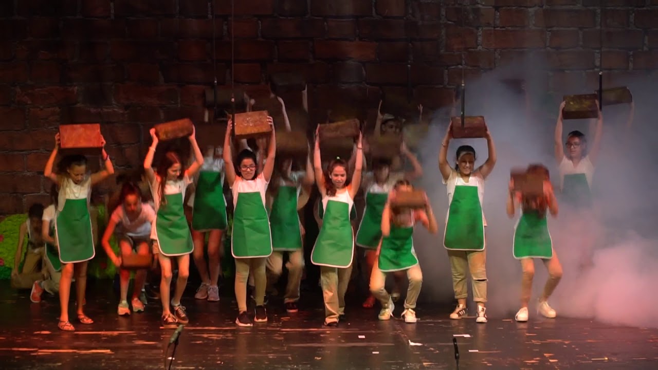 מופע סיום מחזור ד' בית הספר נתן יהונתן 2018