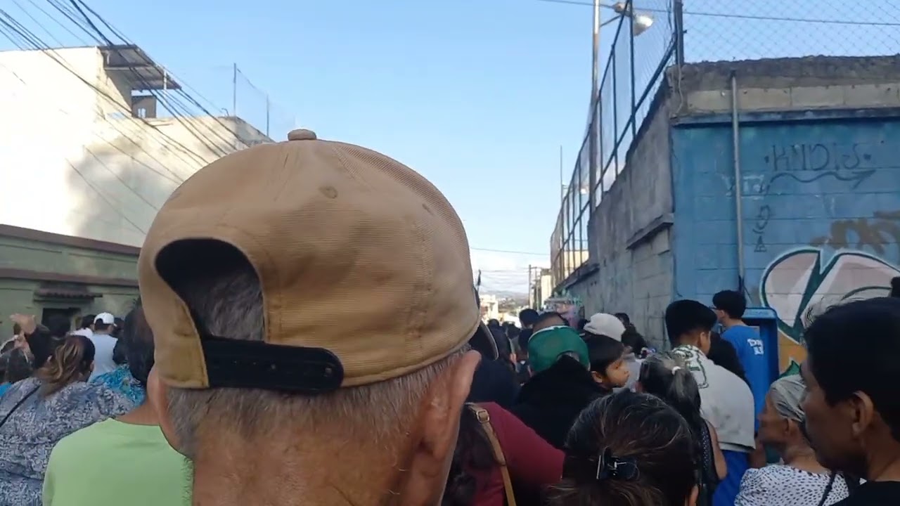 Marcha funebre:La memorablenentrega de Jesúsprocesión del 2dodomingo de Jesús Nazareno de los pobres