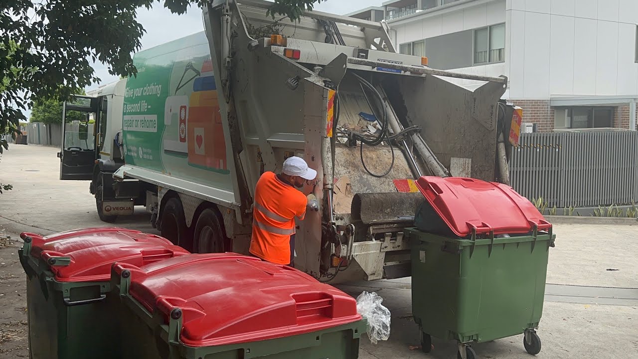 Ryde Bulk Bins - Canada Bay Council Clean Up Truck