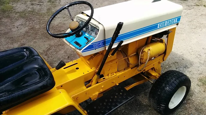 1969 Cub Cadet 104.