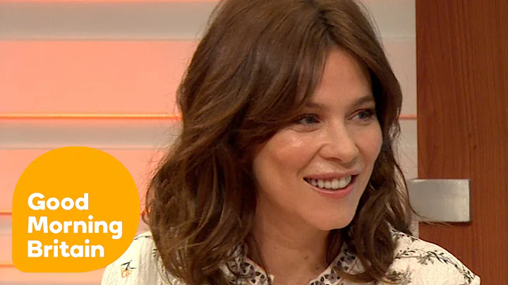 Anna Friel Talks About Her New Detective Drama Mar...
